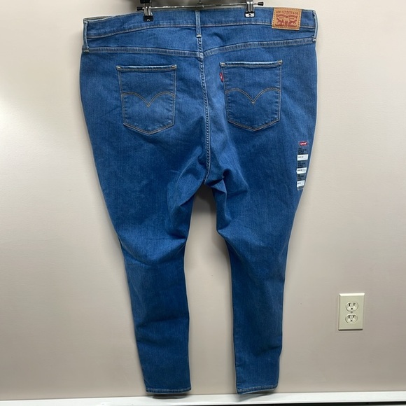 NWT Levi’s 720 High Rise Super Skinny Denim Jeans Distressed 26W - Picture 4 of 16